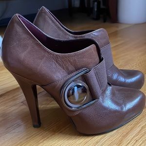 Jessica Simpson leather brown booties with buckle